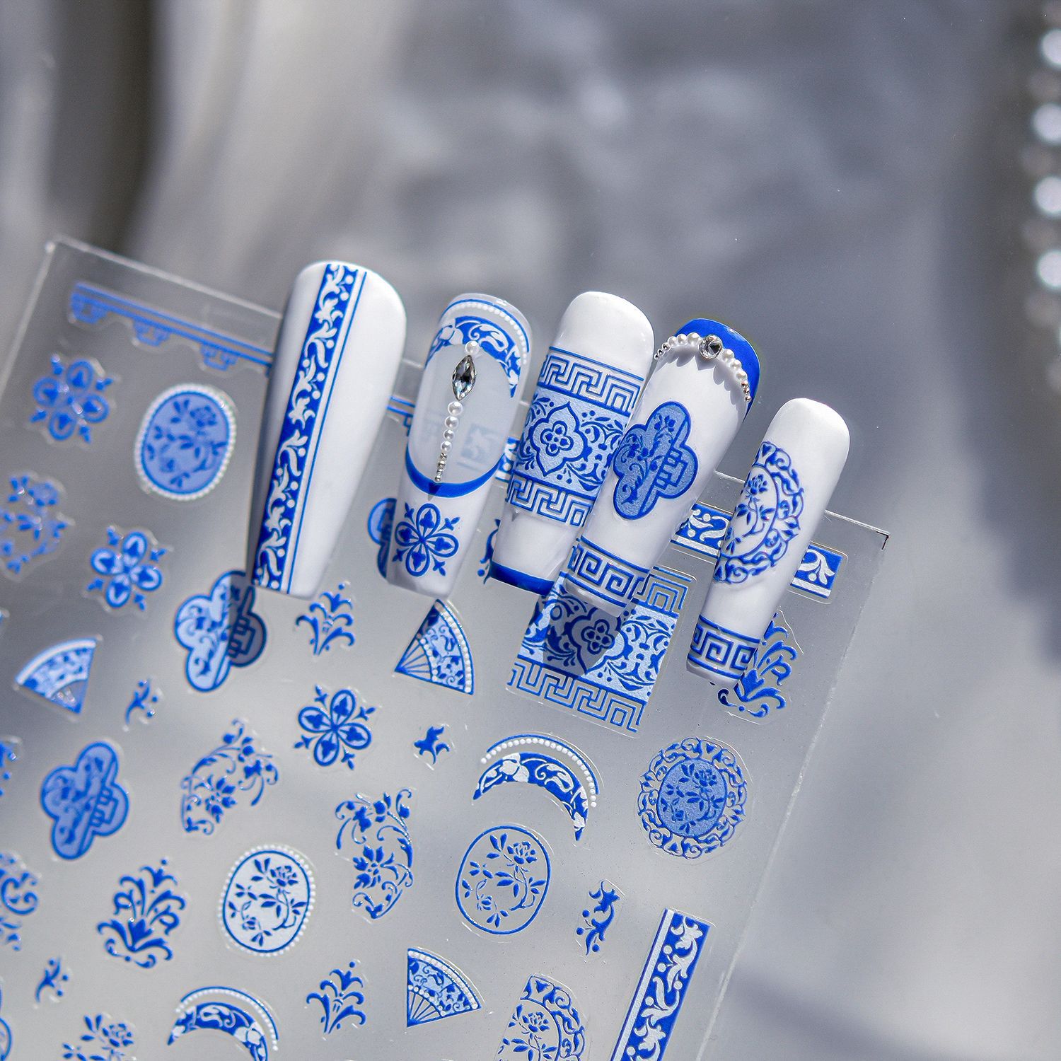 Stiker Seni Kuku Porselen Biru - Nail Art France ulasan dan harga